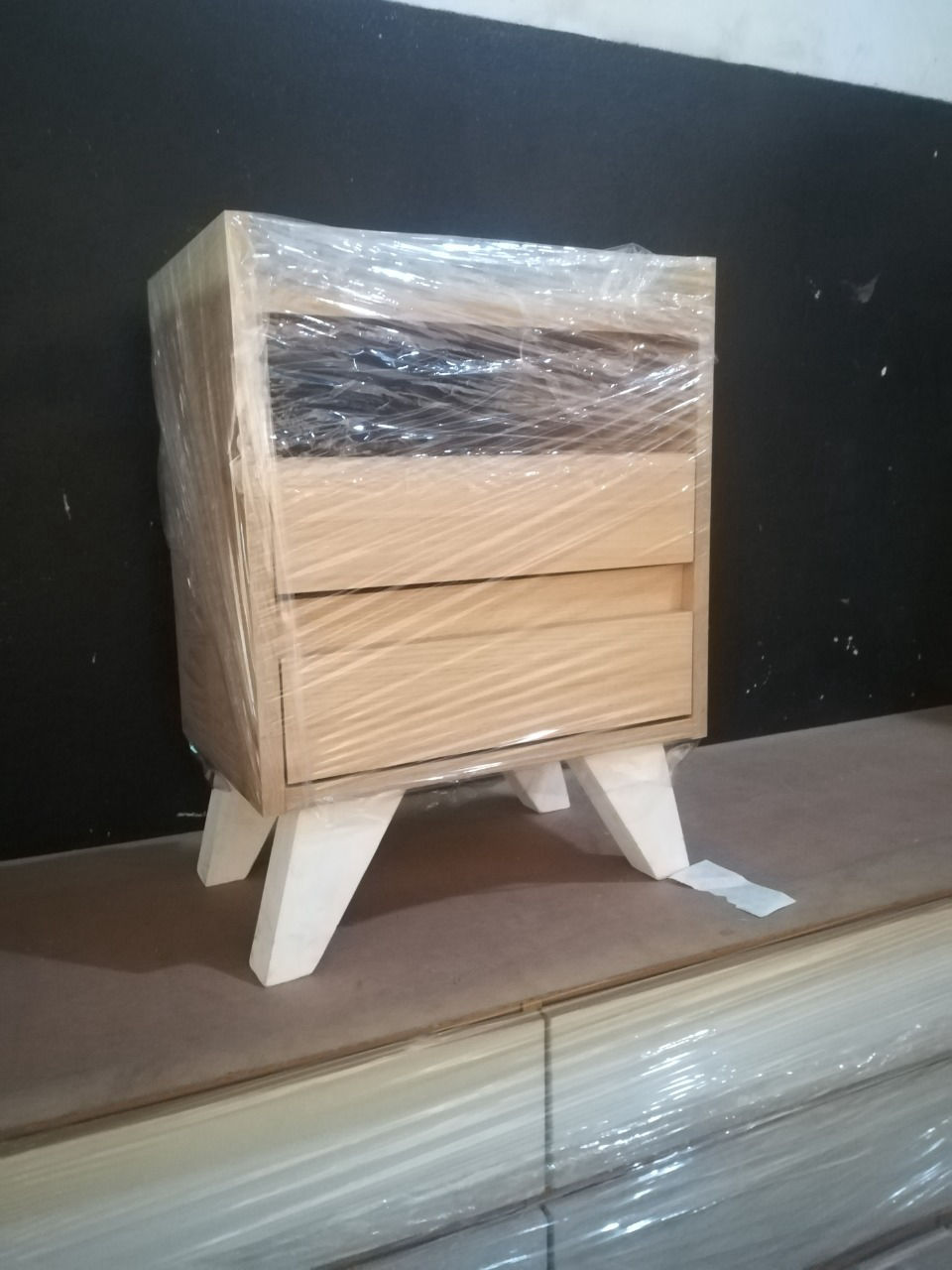 https://tienda.senioresmuebles.com.ar/productos/pack-x-2uni-mesas-de-luz-nordicas-2caj/?variant=172532492